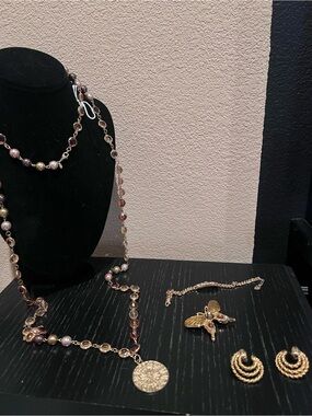 Gold-Tone Multicolor Beaded Necklace with Medallion and Matching Earrings